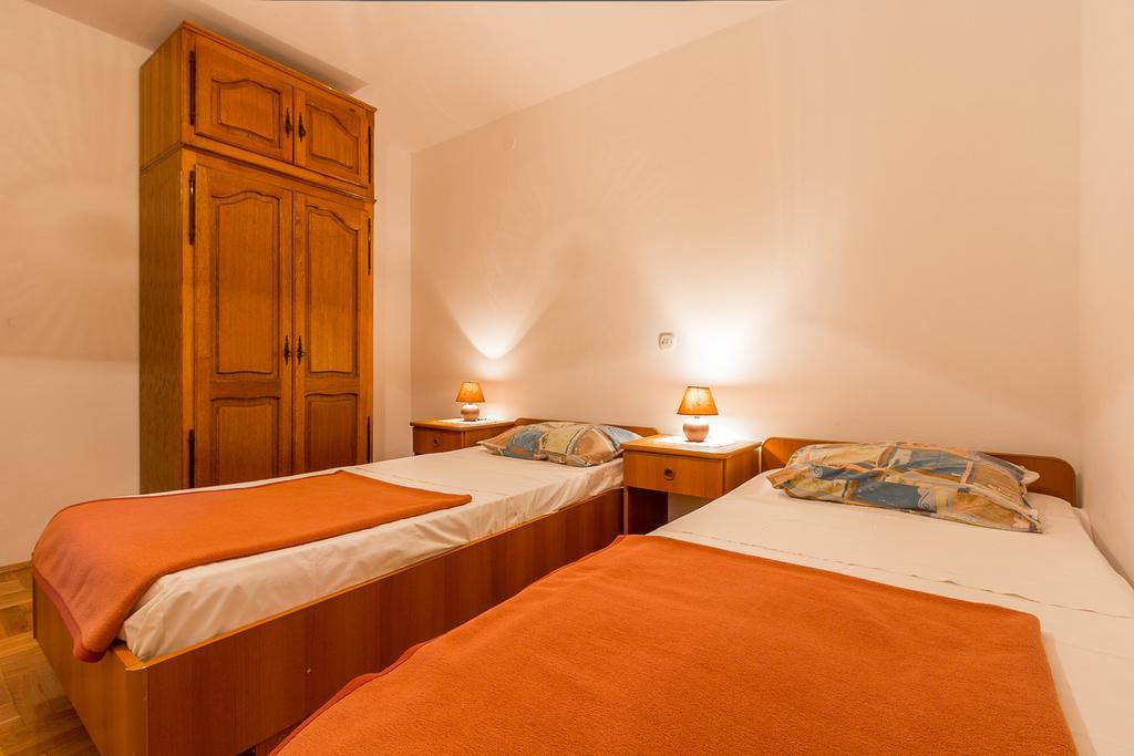 Pradolando Apartament *